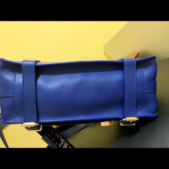Ps11 bag ( blue) for sell - Picture 7 of 8